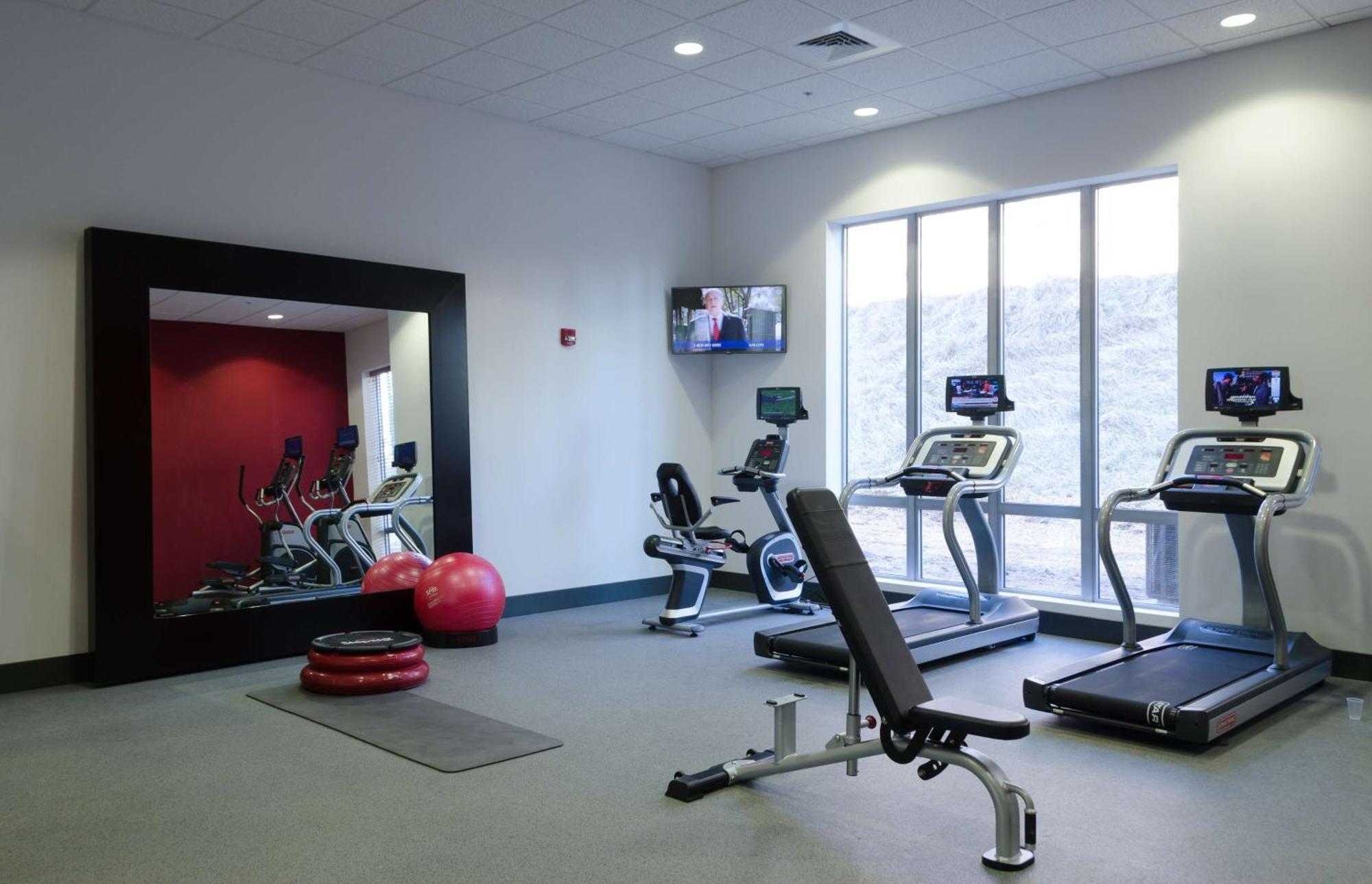 Hilton Garden Inn Hickory Dış mekan fotoğraf